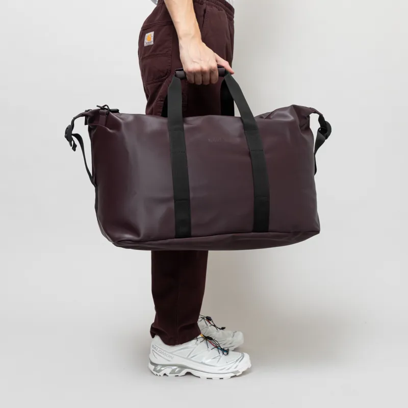 Rains Hilo Weekend Bag Depth-1