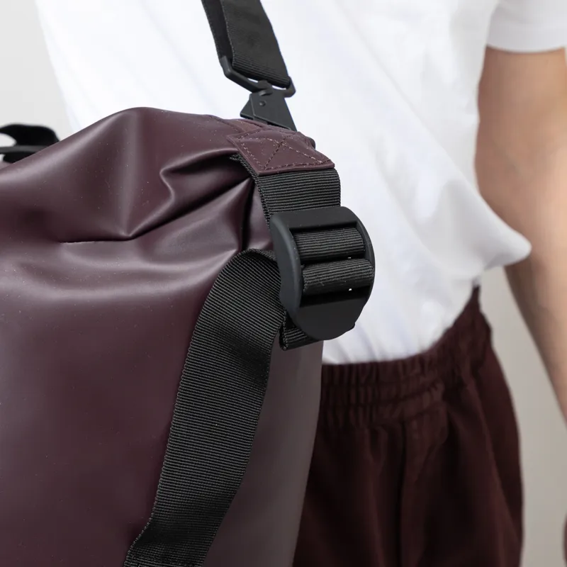 Rains Hilo Weekend Bag Depth-4