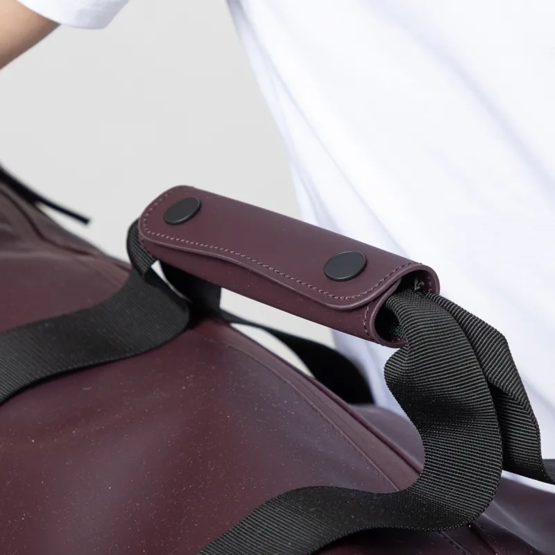 Rains Hilo Weekend Bag Depth-5