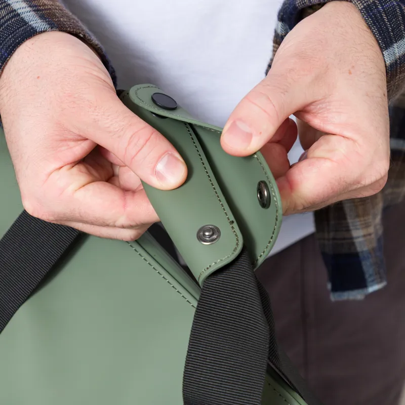 Rains Hilo Weekend Bag Well-7