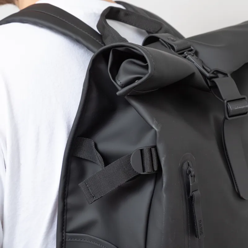 Rains Rolltop Rucksack Large Black-11