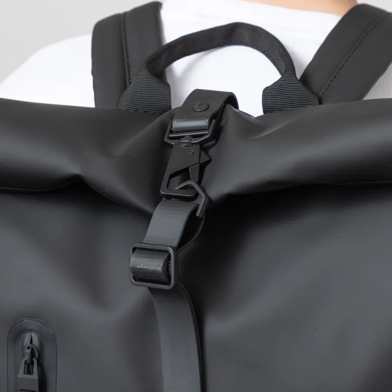 Rains Rolltop Rucksack Large Black-9