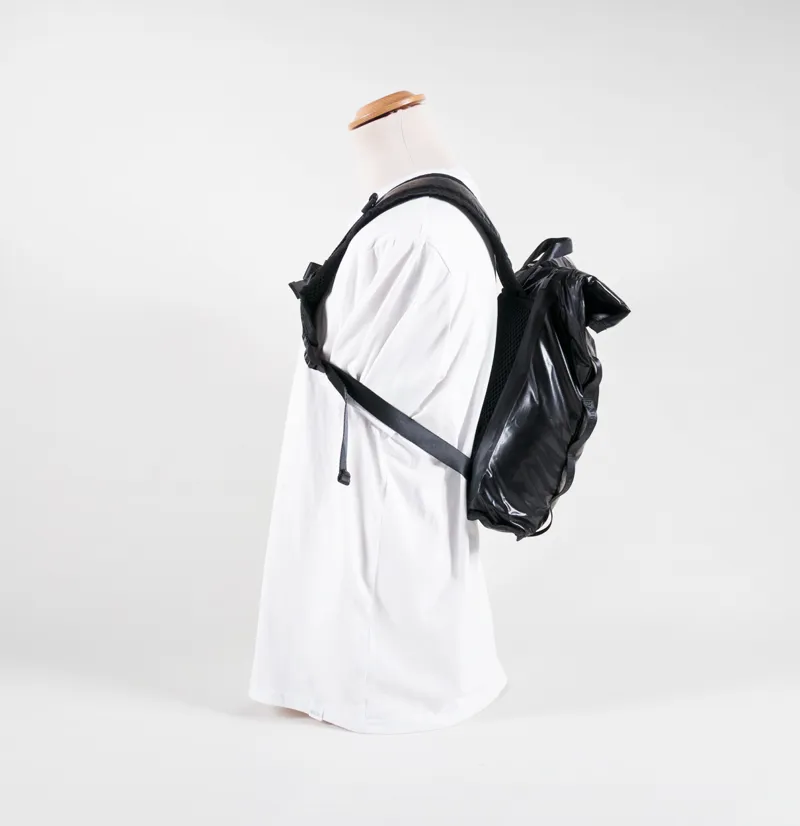 Rains Sibu Rolltop Rucksack Mini Black-4