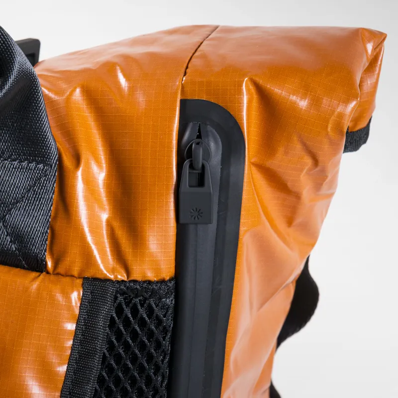 Rains Sibu Rolltop Rucksack Mini Rust-12