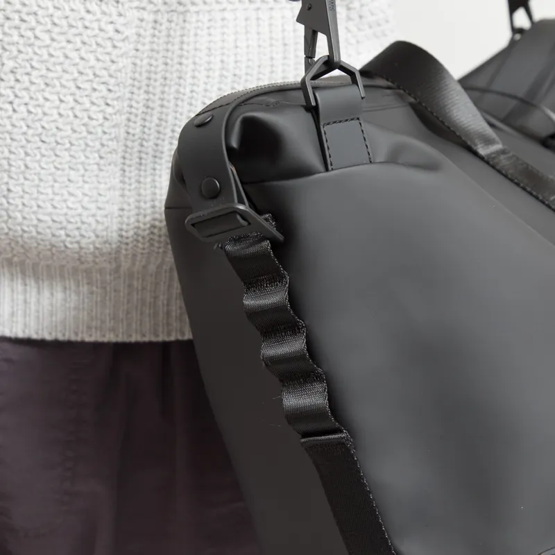 Rains OTG Weekend Bag Black-7