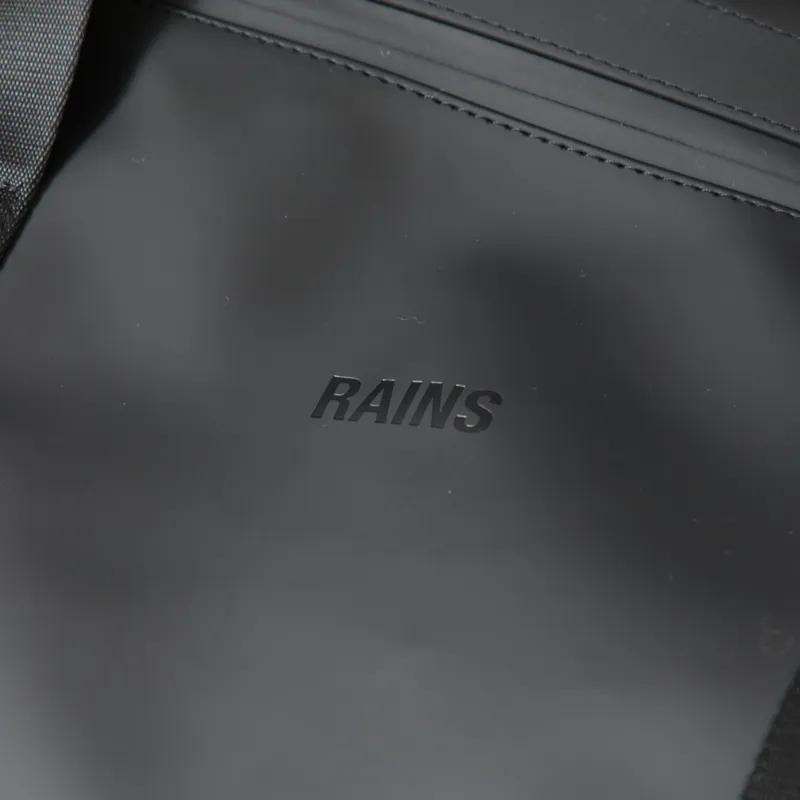 Rains OTG Weekend Bag Black-6