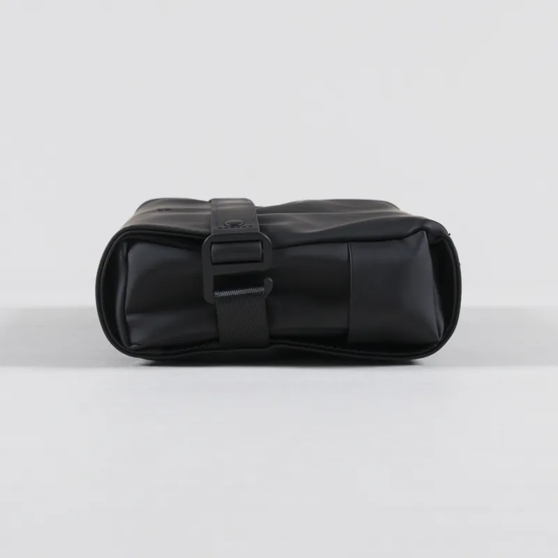 Rains OTG Wash Bag Black-3
