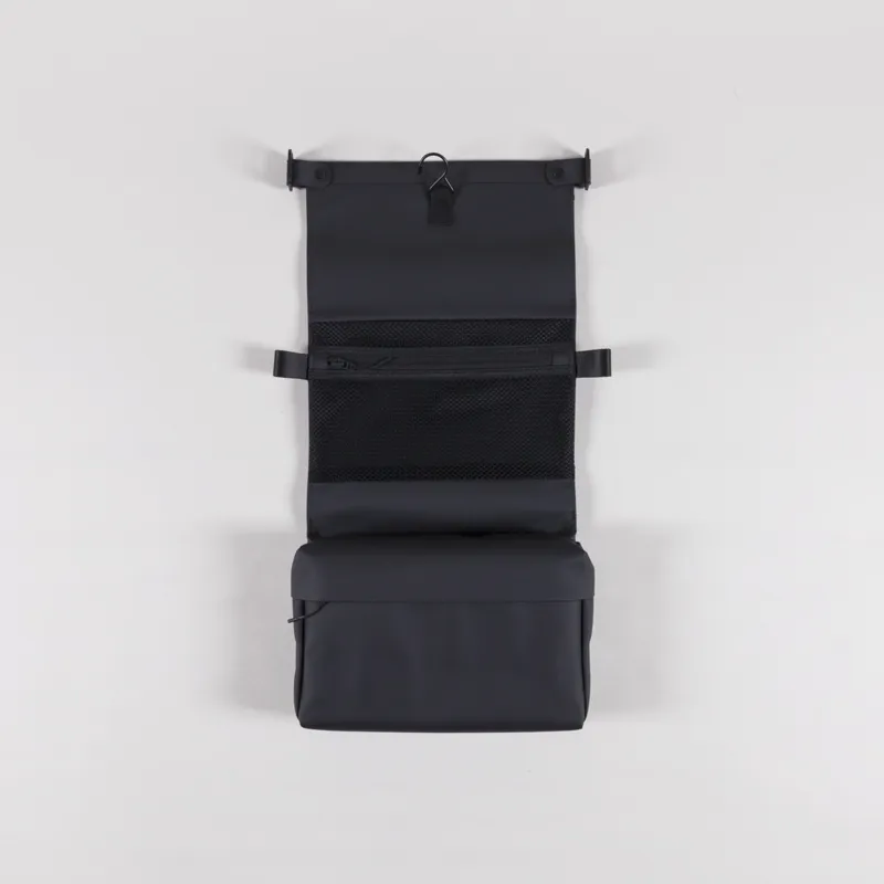 Rains OTG Wash Bag Black-4