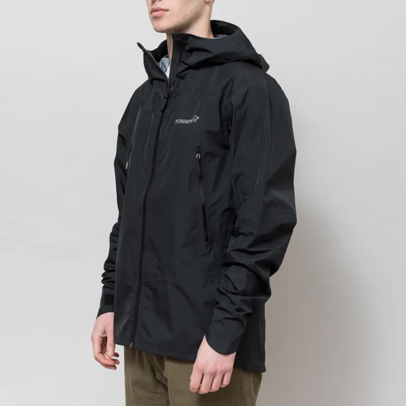 Norrona Falketind GORE-TEX Jacket Caviar Black-1