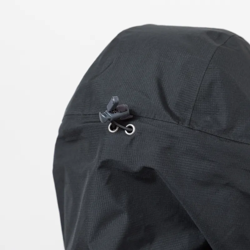 Norrona Falketind GORE-TEX Jacket Caviar Black-6