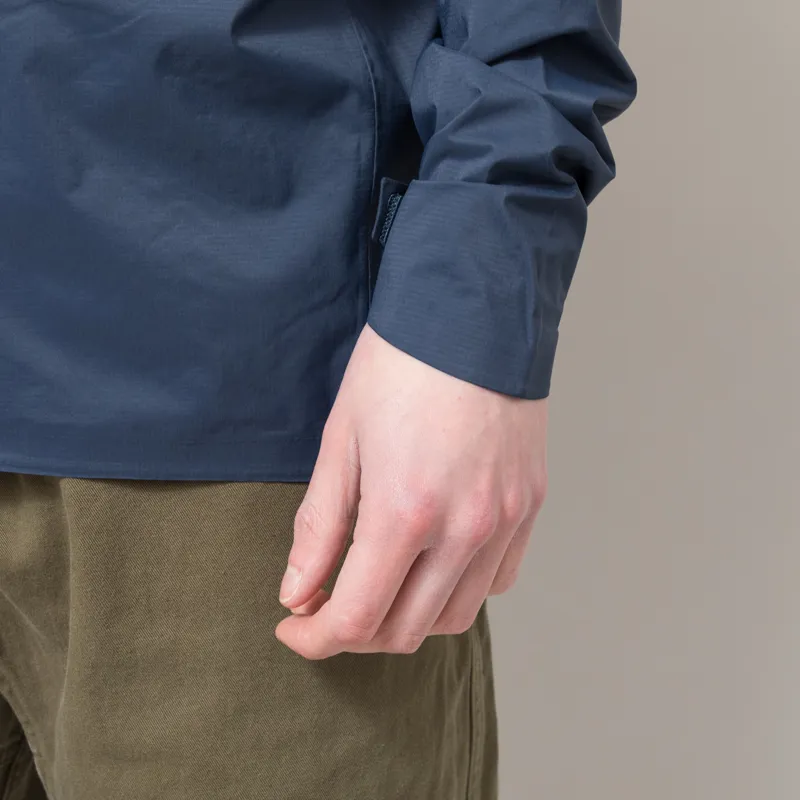 Norrona Falketind Dri1 Jacket Indigo Night-11