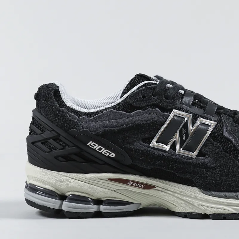 New Balance 1906 Shoes Black Silver-5