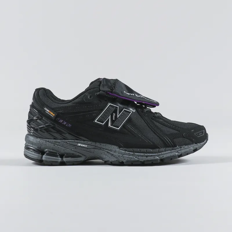 New Balance 1906 Shoes Black-4