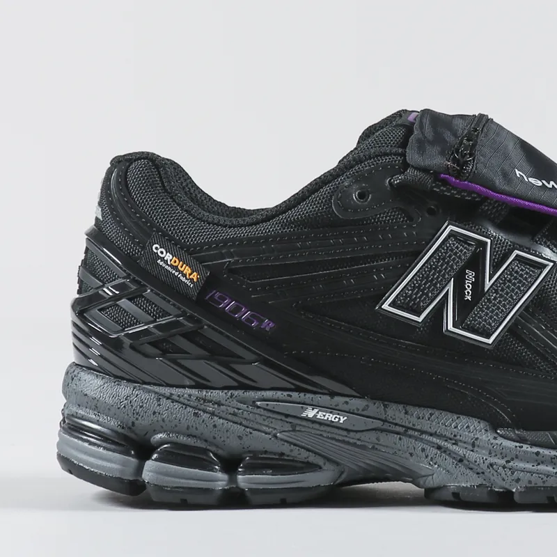 New Balance 1906 Shoes Black-5