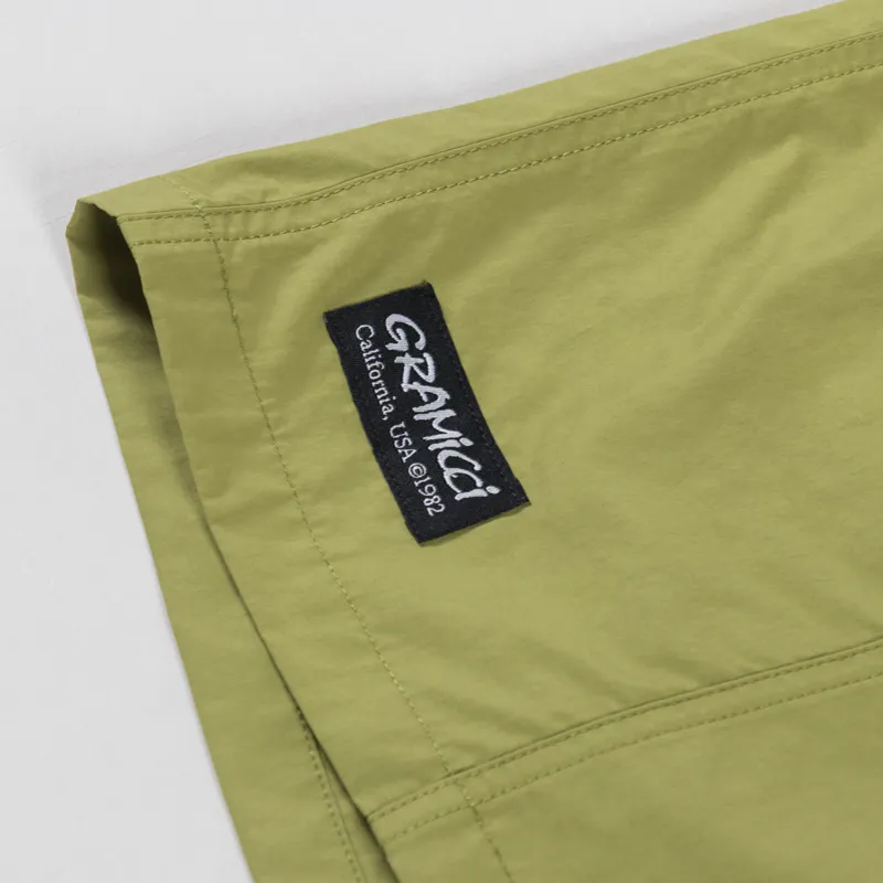 Gramicci Guide Shorts Field Green-6