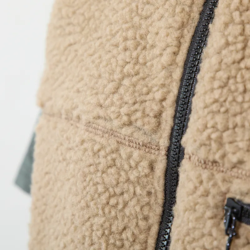 Gramicci Reversible Sherpa Vest Beige Tan-12