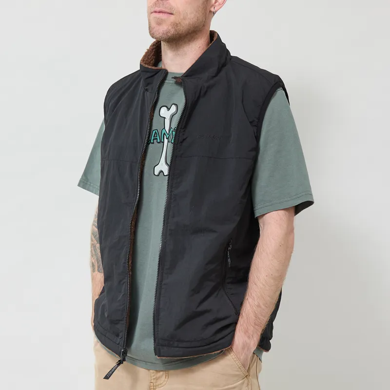 Gramicci Reversible Sherpa Vest Dark Brown Black-3