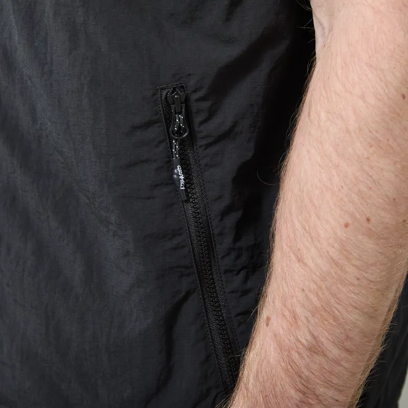 Gramicci Reversible Sherpa Vest Dark Brown Black-11