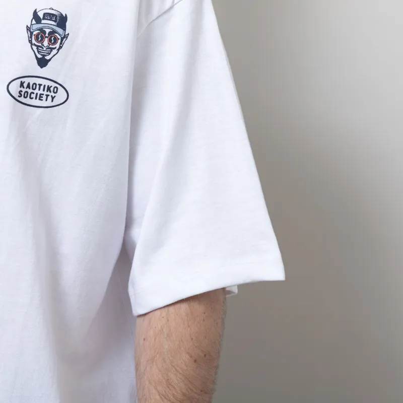 Kaotiko Cold Drinks T Shirt White-8