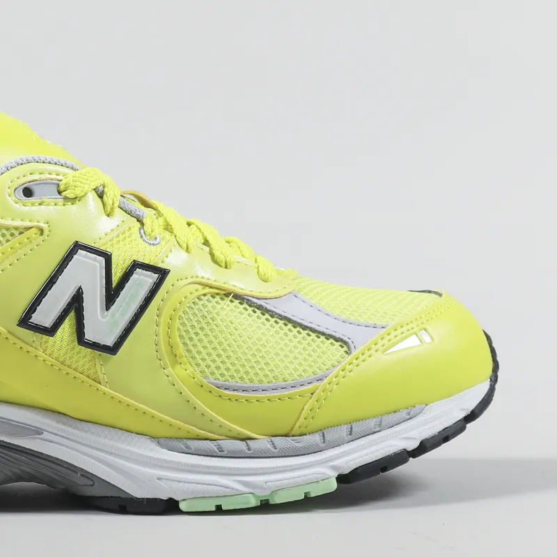 New Balance 2002R Shoes Yellow Silver-6
