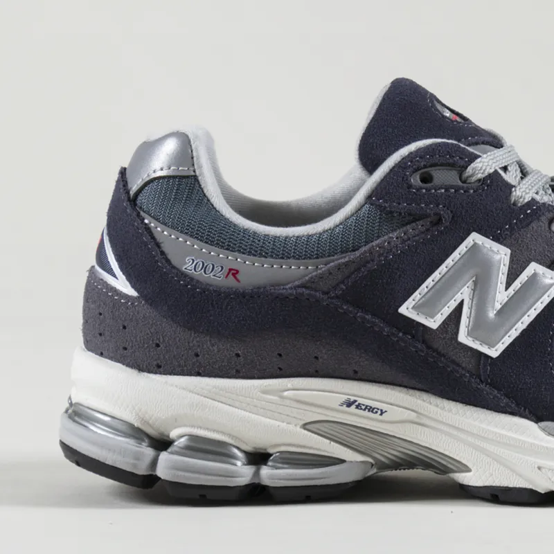 New Balance 2002R Shoes Eclipse Raincloud Graphite-5