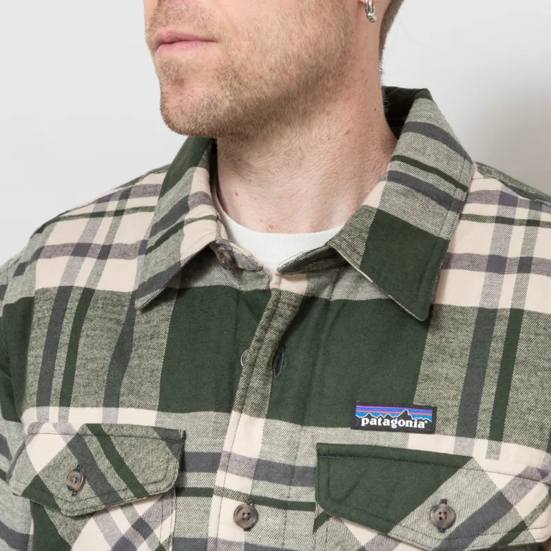 Patagonia Lightweight Insulated Fjord Flannel Shirt Ashore Old Growth Green-3