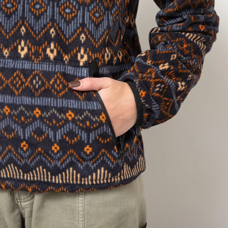 Kavu Womens Cavanaugh Fleece Chalet Holiday-7