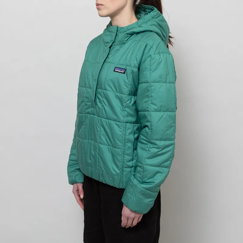 Patagonia Womens Light Gust Hooded Pullover Heartleaf Green-1