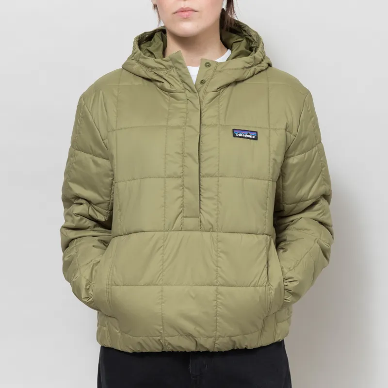 Patagonia Womens Light Gust Hooded Pullover Caper Green