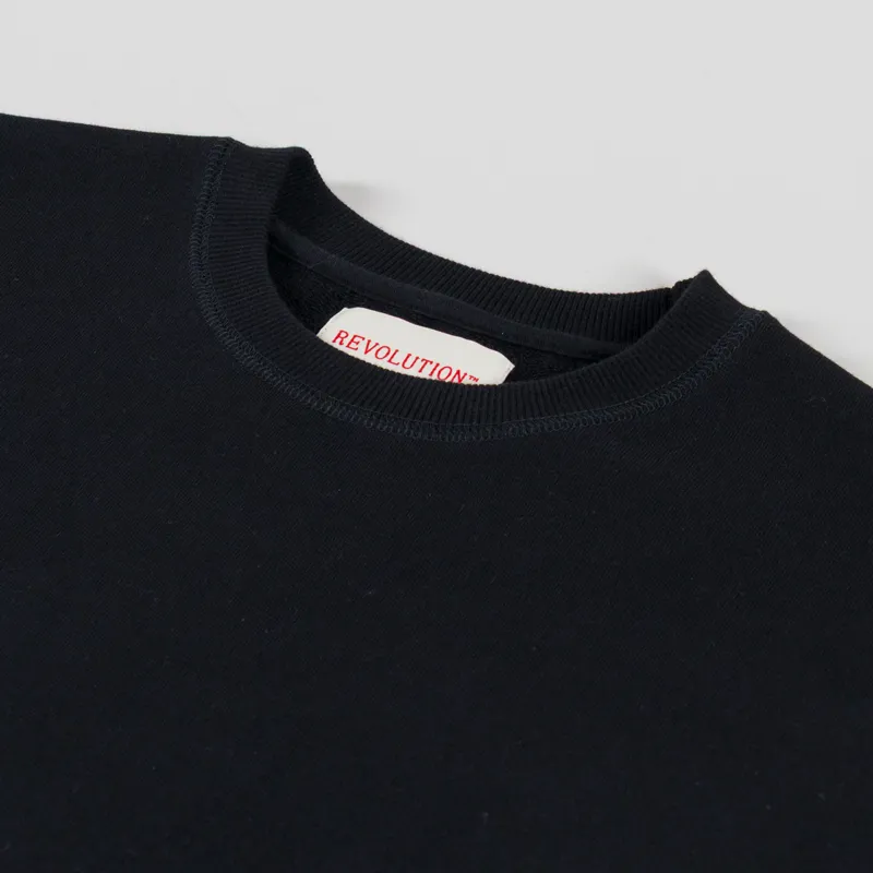 Revolution Loose Crewneck Black-4