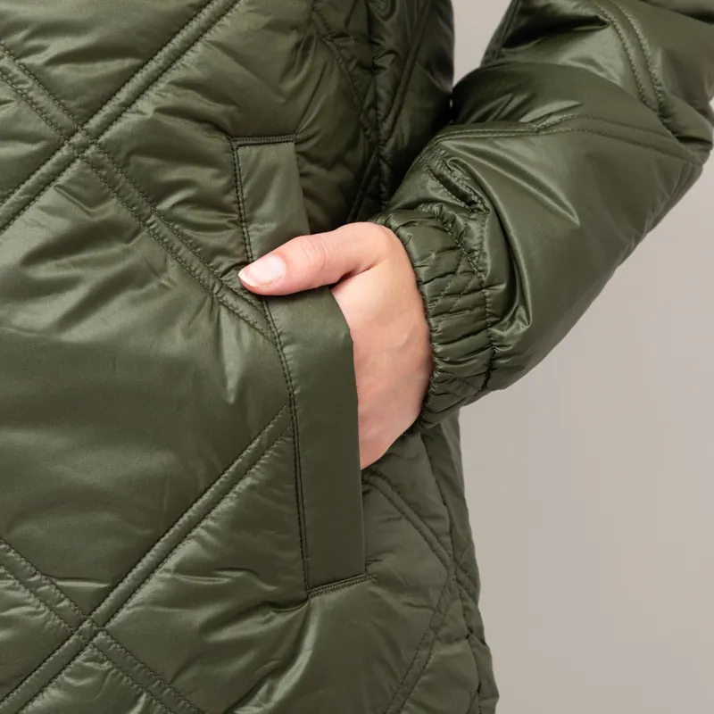 Patagonia Womens Pine Bank Insulated Parka Pine Needle Green-9