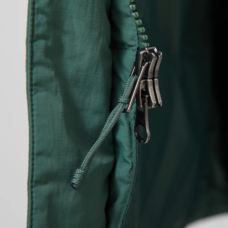 Patagonia Womens Sisar Down Parka Canopy Green-11