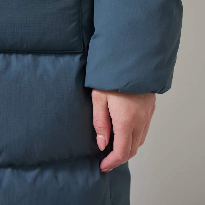 Patagonia Womens Sisar Down Parka Summit Blue-9