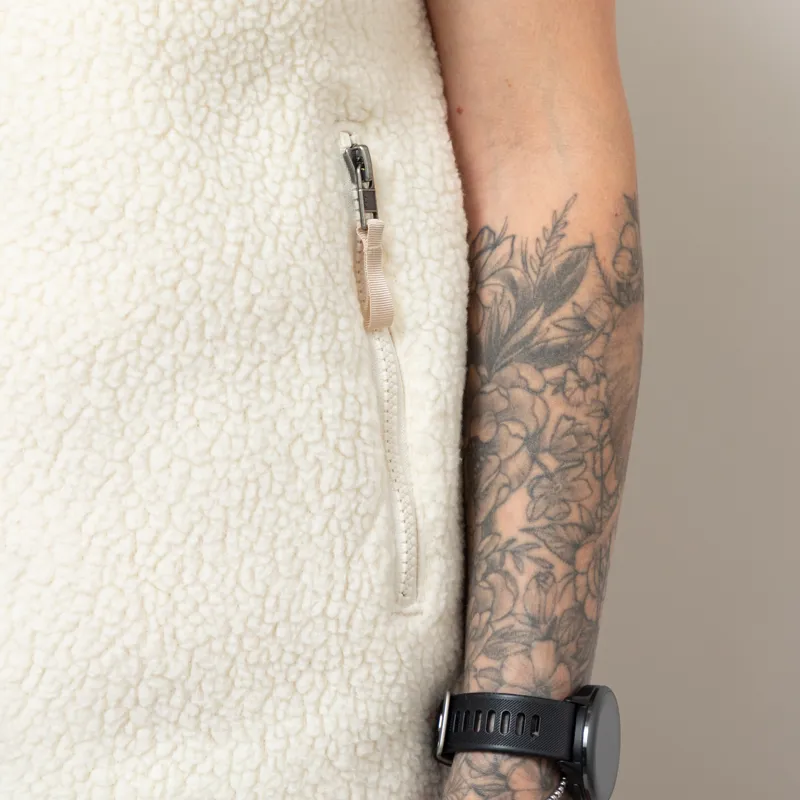 Patagonia Womens Retro Pile Vest Natural Ellwood Green-7