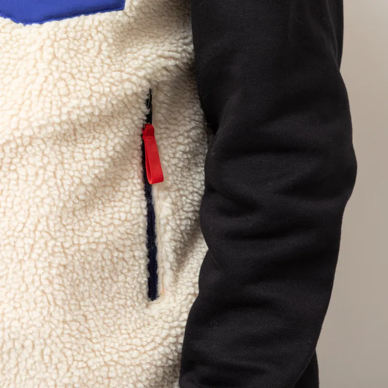 Patagonia Classic Retro-X Fleece Vest Dark Natural-9