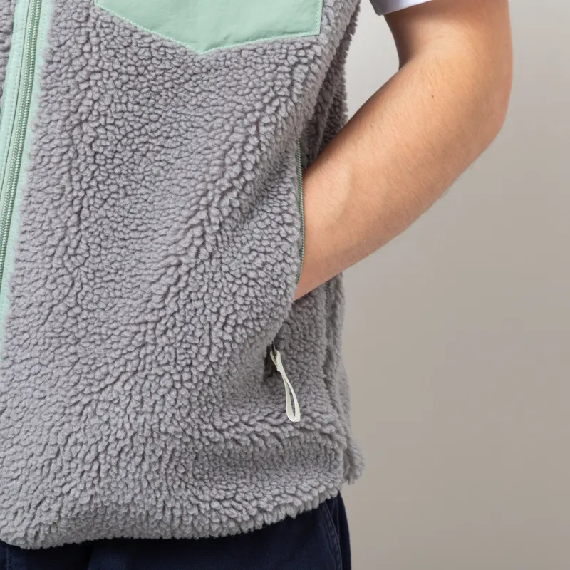 Patagonia Classic Retro-X Fleece Vest Forever Grey-7