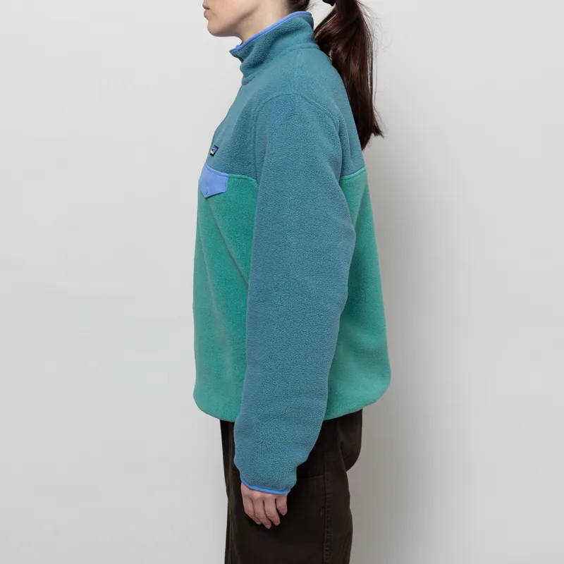 Patagonia Womens Lightweight Synchilla Snap-T Fleece Pullover Heartleaf Green-2