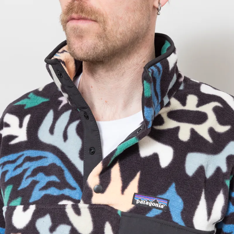 Patagonia Lightweight Synchilla Snap-T Fleece Pullover Kaleido Black-5