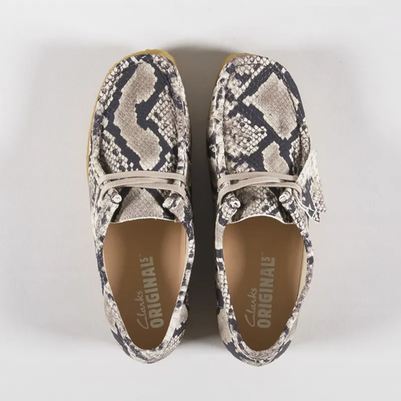 Clarks Originals Womens Wallabee Shoes Grey Snake Leather-4