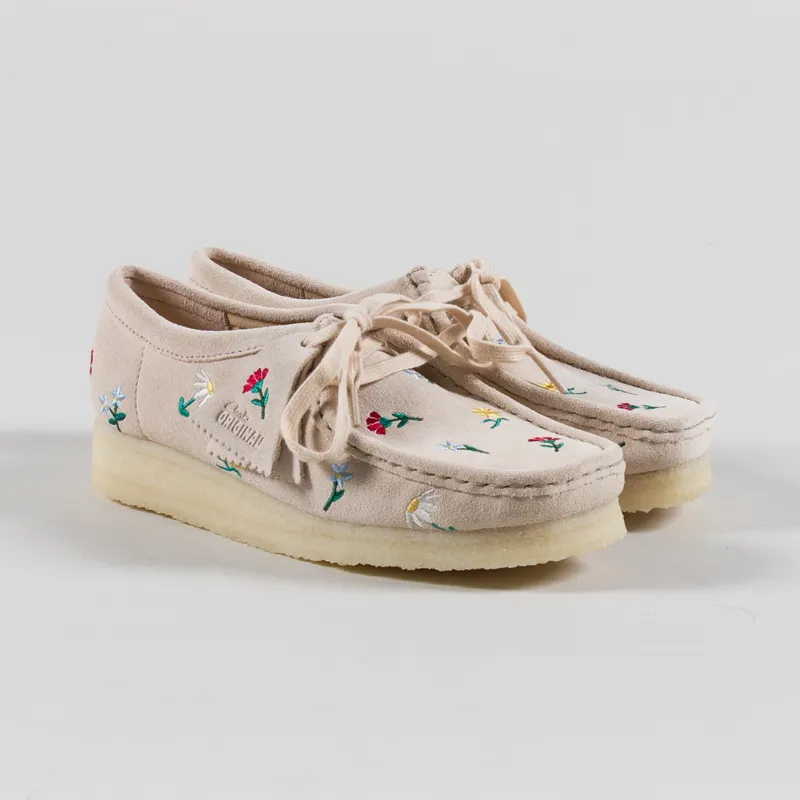 Clarks Originals Womens Wallabee Shoes Taupe Embroidery