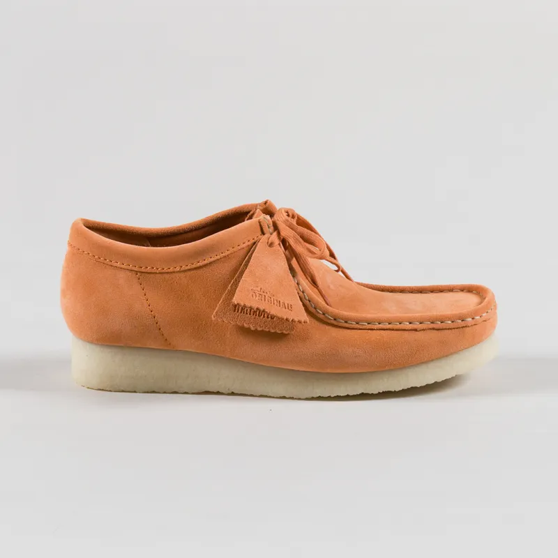 Clarks Originals Wallabee Shoes Pale Peach Suede-2