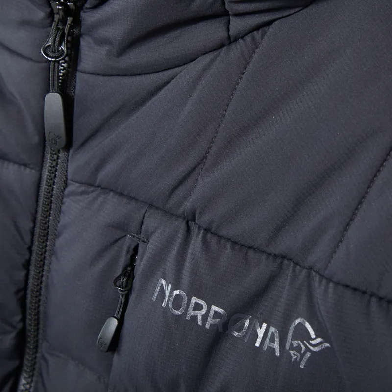 Norrona Femund Down700 Zip Hood Caviar Black-8