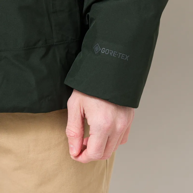 Patagonia Lightweight GORE-TEX Stormshadow Jacket Old Growth Green-11