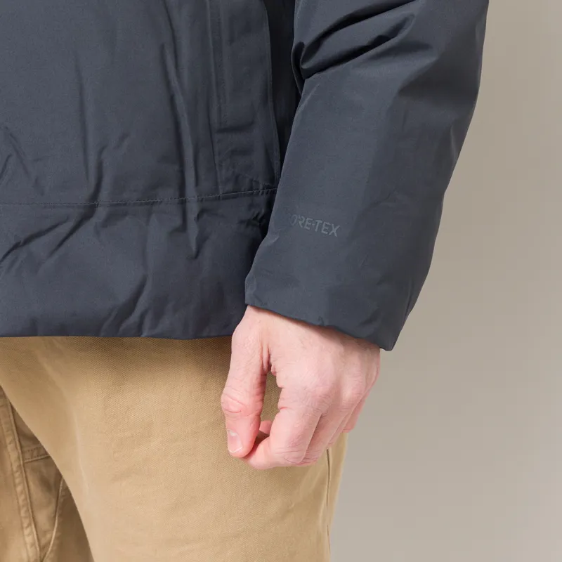 Patagonia Lightweight GORE-TEX Stormshadow Jacket Smolder Blue-10