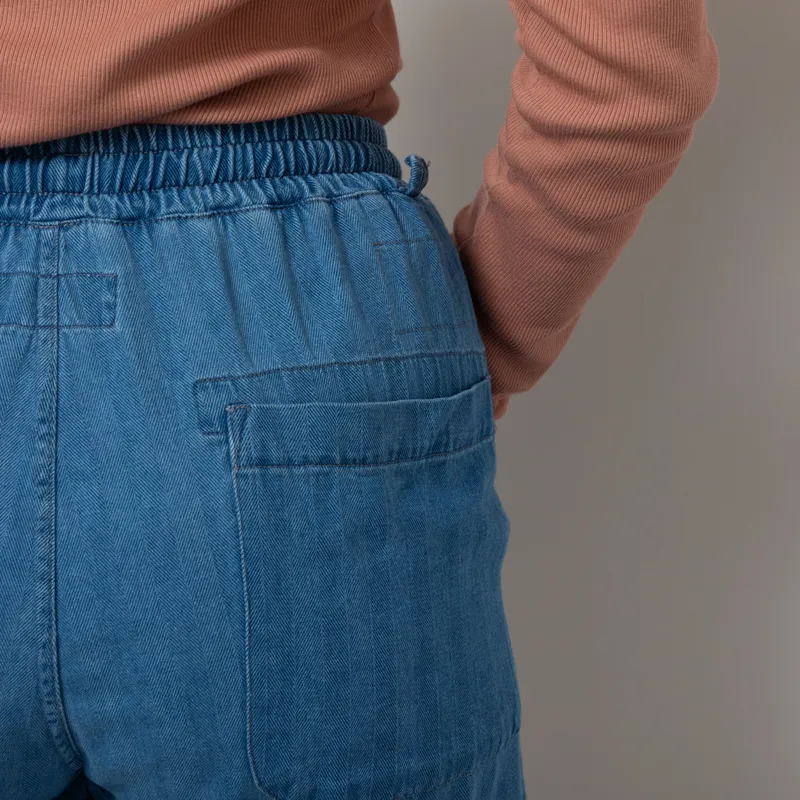 Universal Works Womens Simple Shorts Washed Indigo Herringbone Denim-9