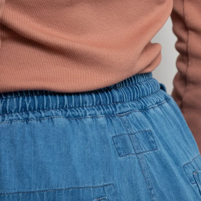 Universal Works Womens Simple Shorts Washed Indigo Herringbone Denim-7