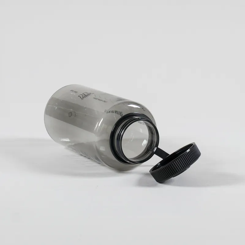 Elliker 32oz Water Bottle Black-2