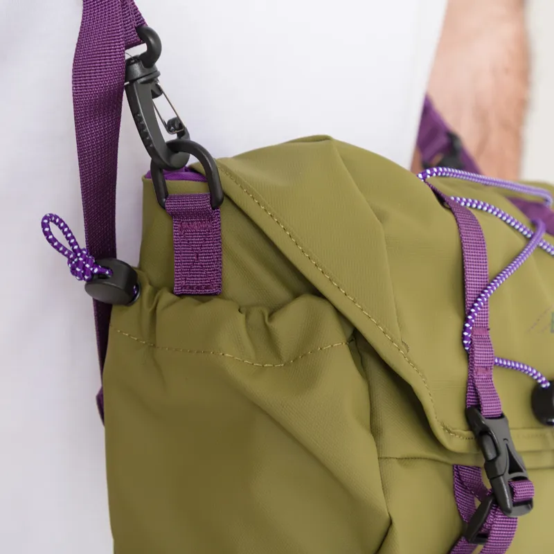 Elliker Oaken Handlebar Crossbody Bag Khaki-9