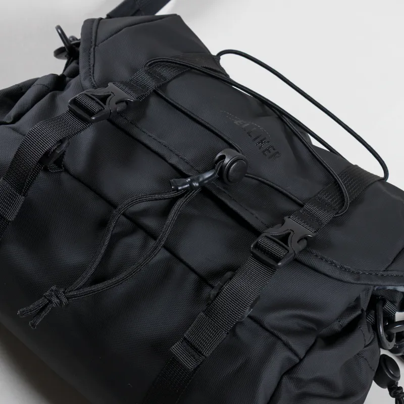 Elliker Oaken Handlebar Crossbody Bag Black-7