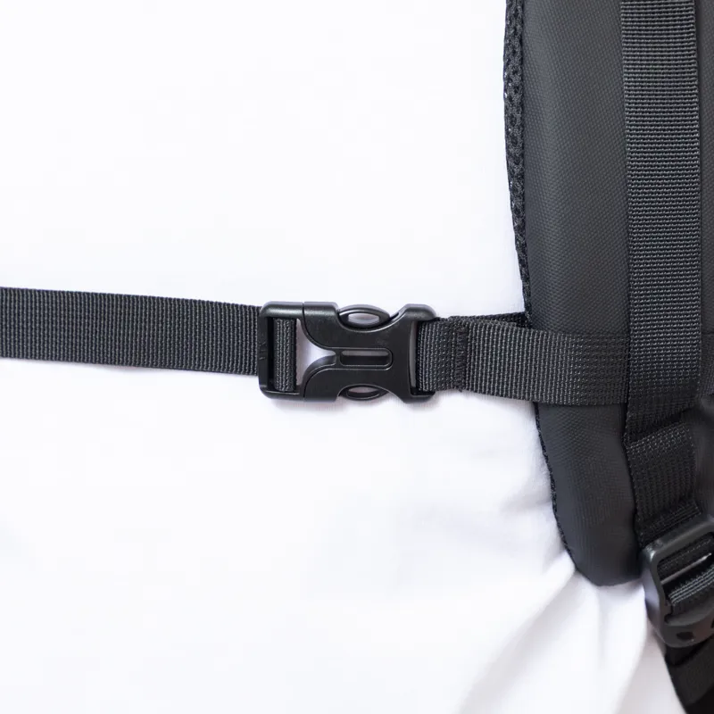 Elliker Buckden Roll Top Backpack 24/35L Black-10